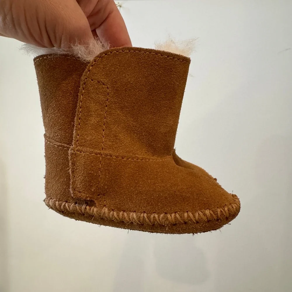 UGG Jesse Chestnut Suede Sheepskin Infant Booties 1005198I Size 0/1